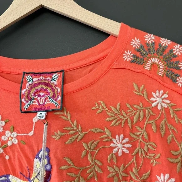 NWT Johnny Was Osaka Raw Seam Dolman Tee in Living Coral Embroidered T-Shirt XS - Picture 10 of 13